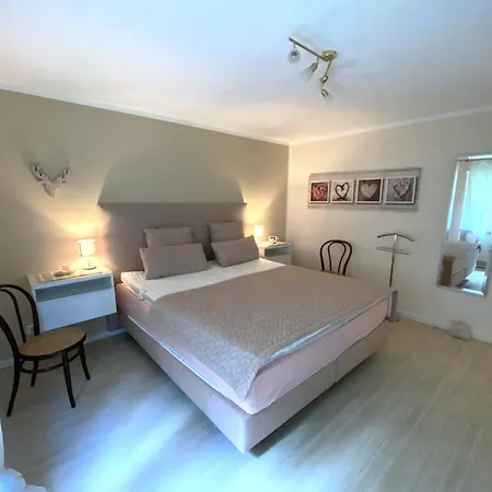 Lägenhet Laerchenwald 1905 *